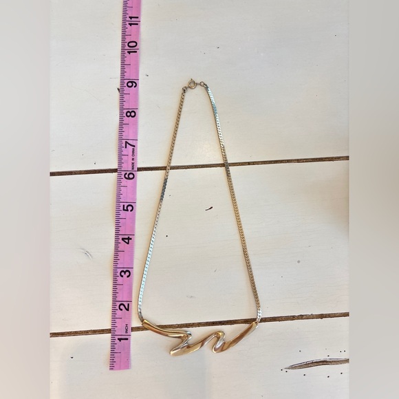 Faux Gold Assymetrical Necklace Costume Jewelry 90s - Picture 3 of 3